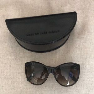 Marc Jacobs round sunglasses